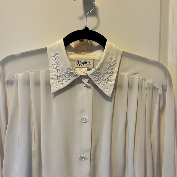 7. Vintage Como Ivory Long Sleeve Blouse - Picture 4 of 6